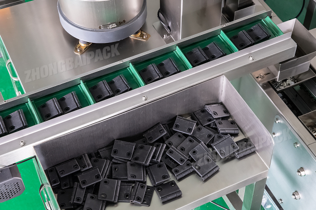 Máquina empacadora de ferretería