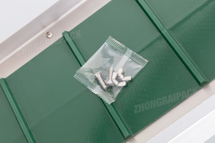 screw and wing nut packing machine