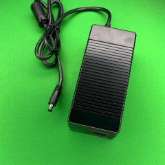 25.2v-4a--li-ion-charger-with-5.5x2.5mm-connector