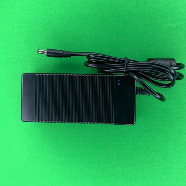 12V-8A-power-adapter-with-5.5x2.1mm-product-picture