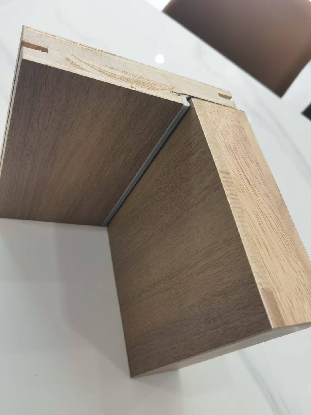 Solid-core oak eco-friendly, healthy, silent and paint-free door