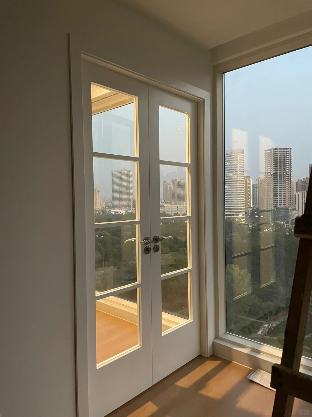 French-style romantic French-style sliding doors, balcony doors Kitchen door, sliding door, folding door