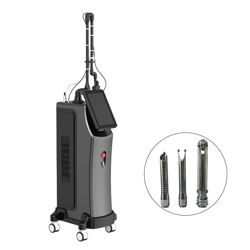 Appareil laser CO2 fractionné professionnel en cabinet esthétique
