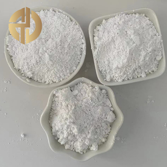 Scandium oxide powder