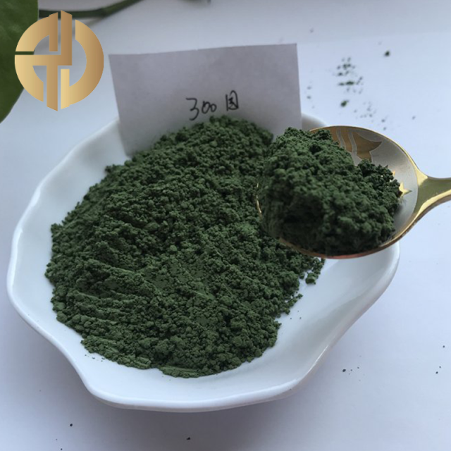 Chromium oxide powder