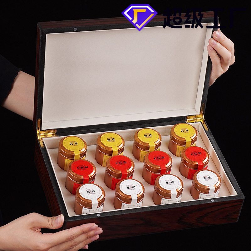Wuyi Golden Junmei premium black tea wholesale small canned tea gift box red robe cinnamon high-end wooden box gift