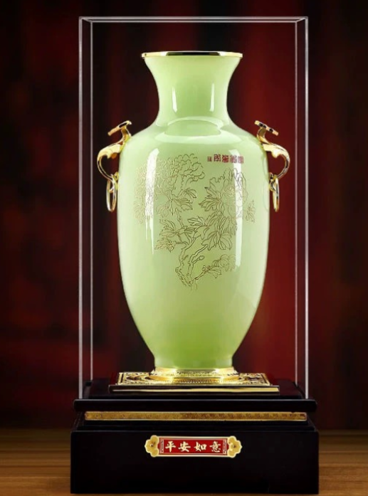 Glazed jade marrow · Peaceful vase