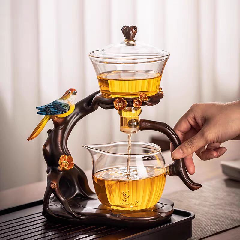 Dragon Roaring Through the Nine Heavens Tea Set