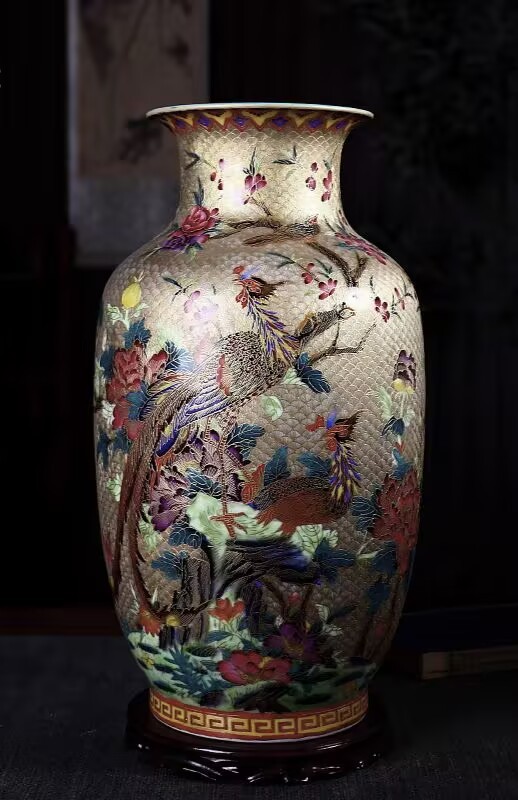 golden cloisonné vase