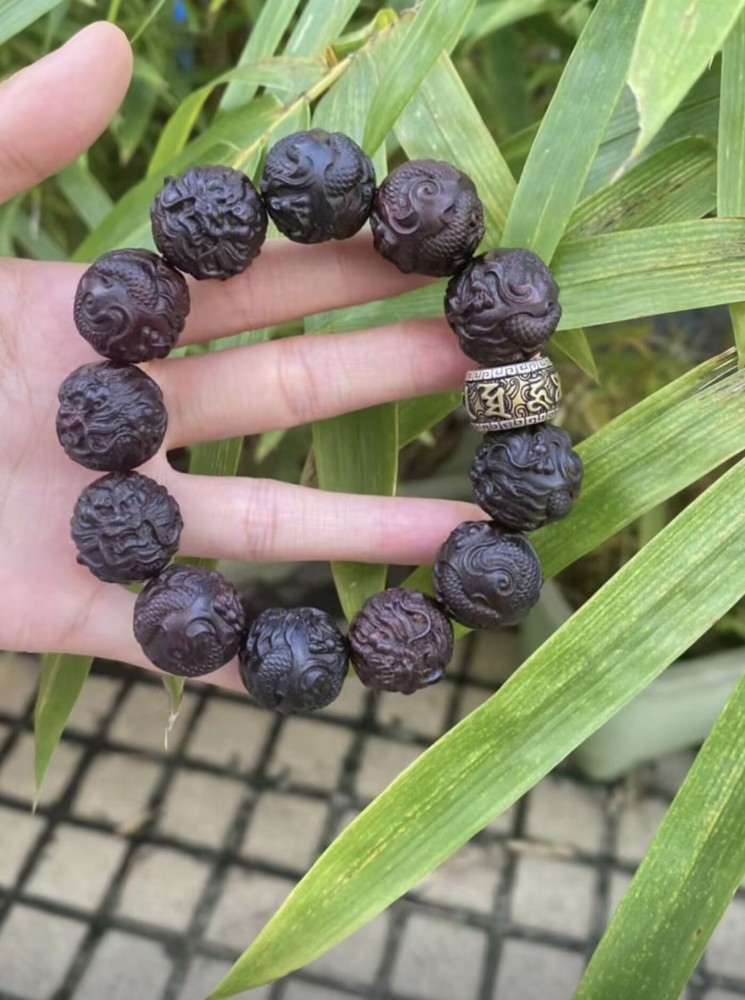 Dominant Dragon Ball Six-Syllable Mantra Bracelet