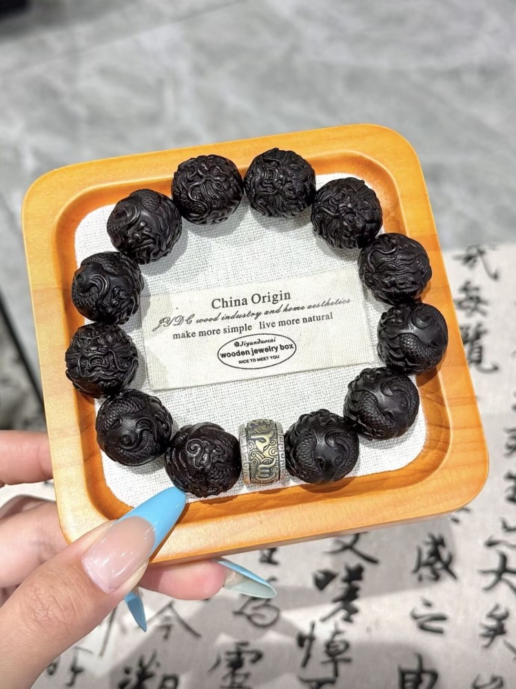 Dominant Dragon Ball Six-Syllable Mantra Bracelet