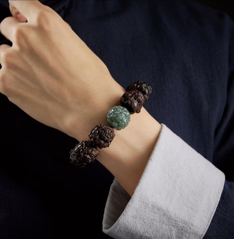 Dominant Pixiu Bracelet with Large Beads for Abundant Wealth