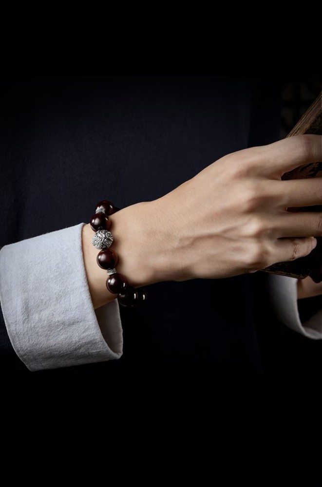 Buddhist Bead Bracelet with Silver Dragon Fortune-Turning Beads for Attracting Wealth and Bringing Good Luck