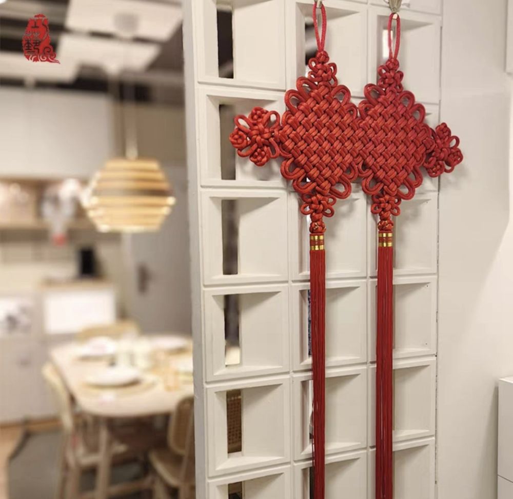 Hand-woven Chinese knot pendant