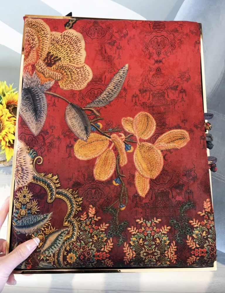 High-end Silk Scarf with Xiangyun 纱 (Gambiered Canton Gauze) Pattern