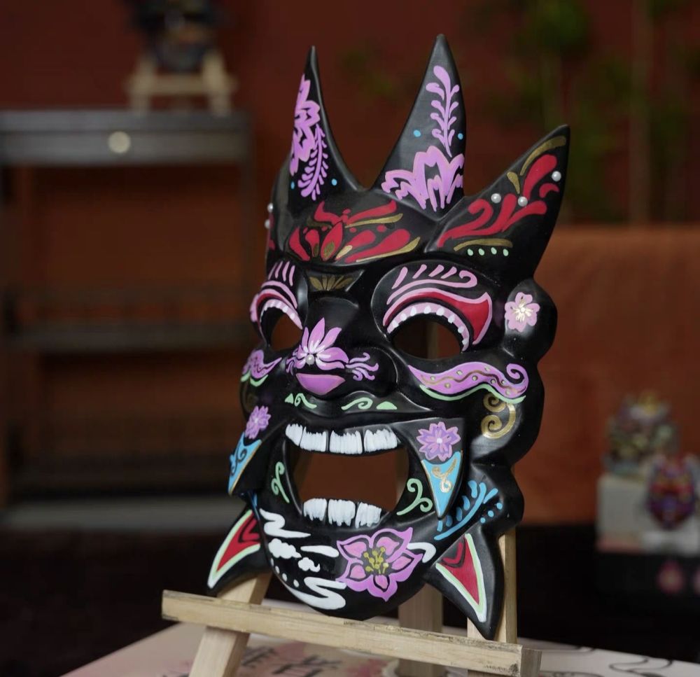 Traditional Hand-painted Intangible Cultural Heritage Nuo Opera Masks