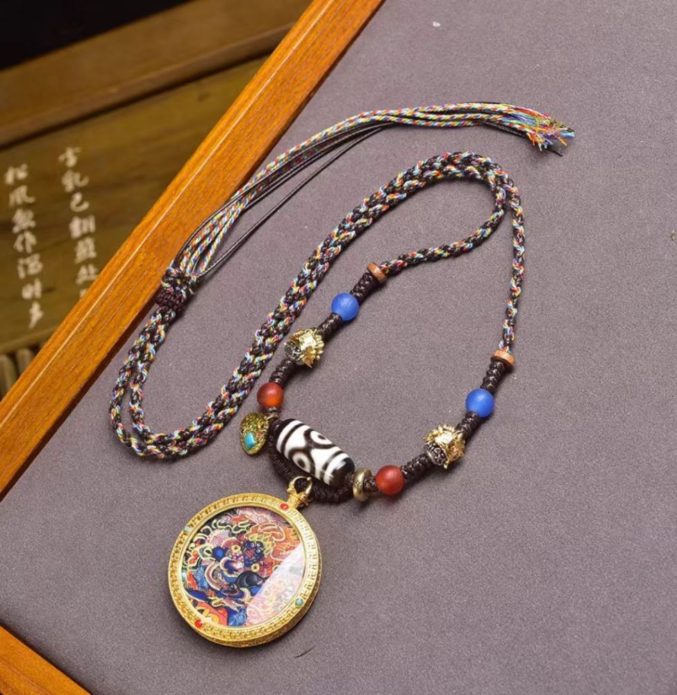 Thangka Black Wealth God Three-Eyed Heavenly Bead Pendant