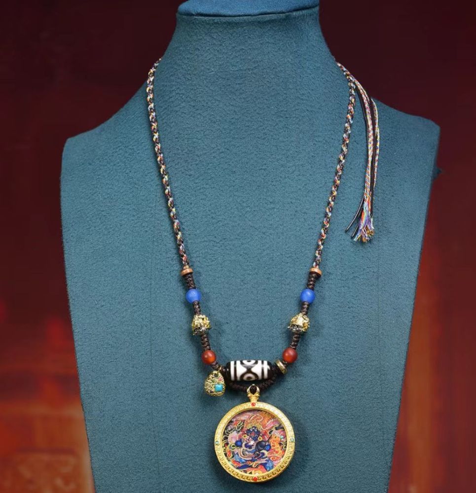 Thangka Black Wealth God Three-Eyed Heavenly Bead Pendant
