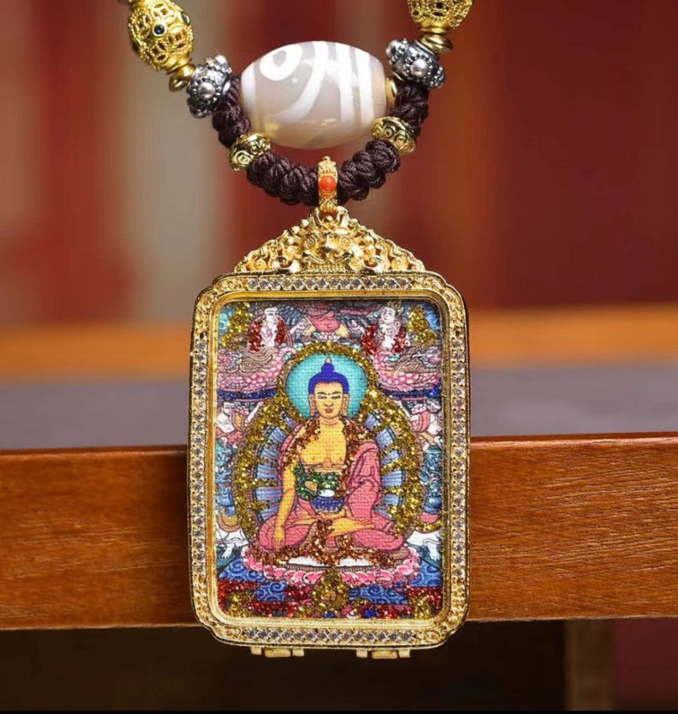 Hand-Painted Shakyamuni Buddha Pendant Wisdom, Enlightenment, Prosperity, Auspiciousness, Peace Tangka