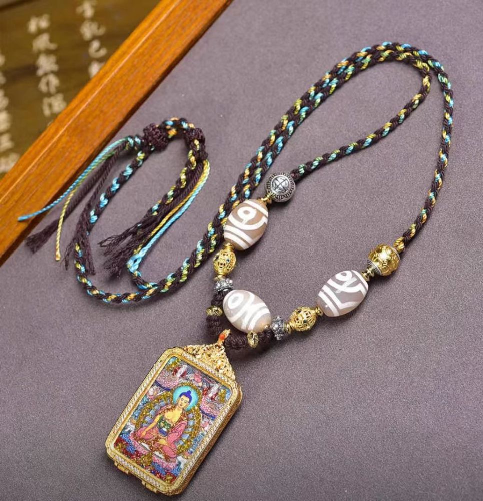 Hand-Painted Shakyamuni Buddha Pendant Wisdom, Enlightenment, Prosperity, Auspiciousness, Peace Tangka