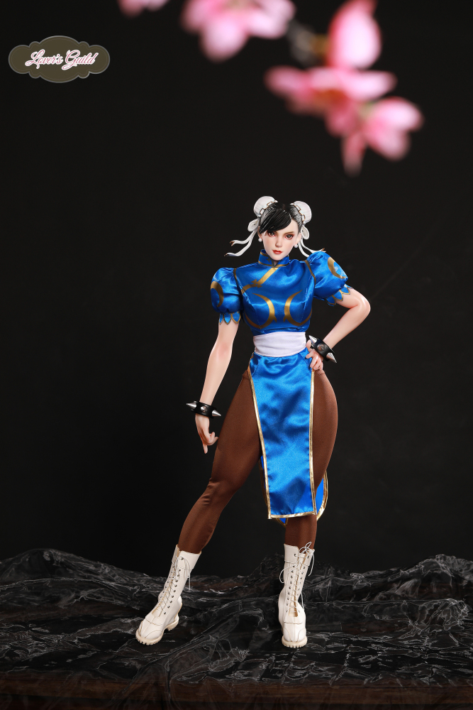 Chun-Li hentai figure - fair skin version