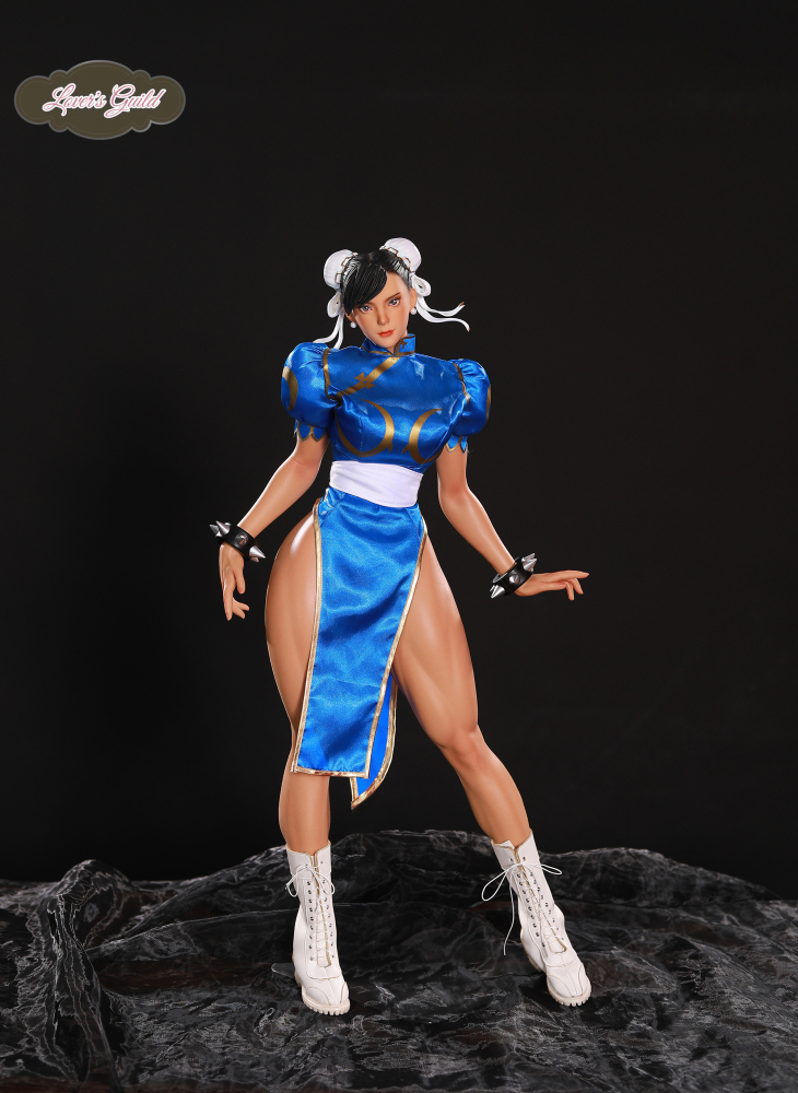 Chun-Li hentai figure - light tan skin version