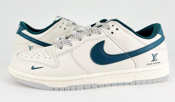 Nike shoes NIKE DUNK SB  Size, 36-45  You can click on the link of the picture below to view more detailed pictures.