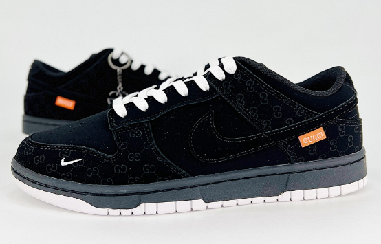 Nike shoes NIKE DUNK SB  Size, 36-45  You can click on the link of the picture below to view more detailed pictures.