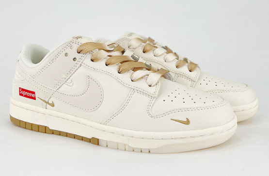 Nike shoes NIKE DUNK SB  Size, 36-45  You can click on the link of the picture below to view more detailed pictures.