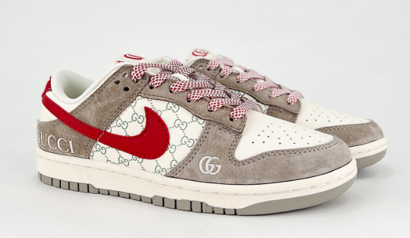 Nike shoes NIKE DUNK SB  Size, 36-45  You can click on the link of the picture below to view more detailed pictures.