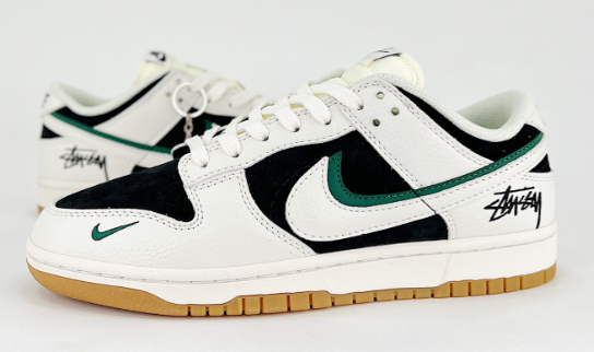 Nike shoes NIKE DUNK SB  Size, 36-45  You can click on the link of the picture below to view more detailed pictures.