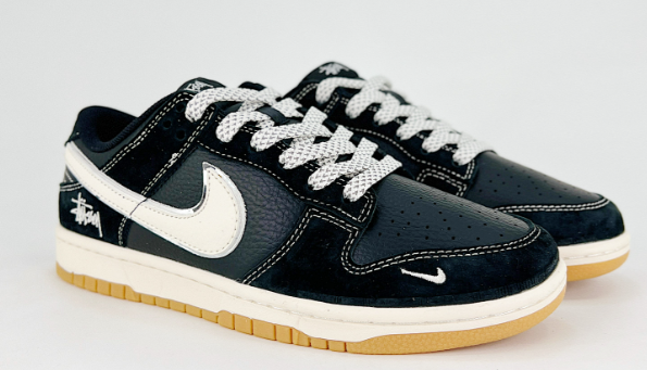 Nike shoes NIKE DUNK SB  Size, 36-45  You can click on the link of the picture below to view more detailed pictures.
