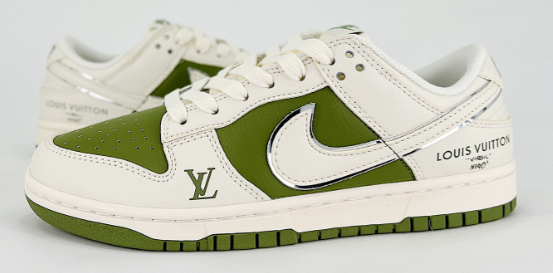 NIKE DUNK SB Nike shoes  Size, 36-45  You can click on the link of the picture below to view more detailed pictures.
