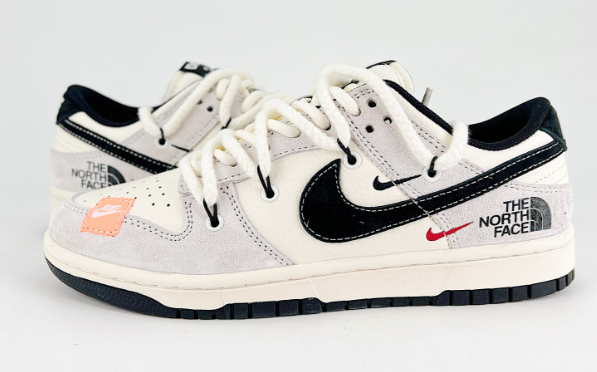Nike shoes NIKE DUNK SB  Size, 36-45  You can click on the link of the picture below to view more detailed pictures.