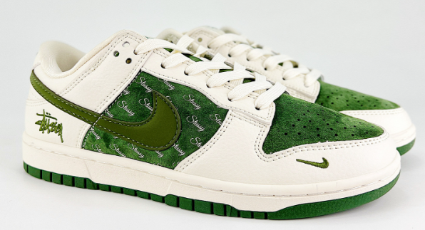NIKE DUNK SB Nike shoes  Size, 36-45  You can click on the link of the picture below to view more detailed pictures.