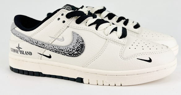NIKE DUNK SB Nike shoes  Size, 36-45  You can click on the link of the picture below to view more detailed pictures.