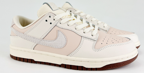 NIKE DUNK SB Nike shoes  Size, 36-45  You can click on the link of the picture below to view more detailed pictures.