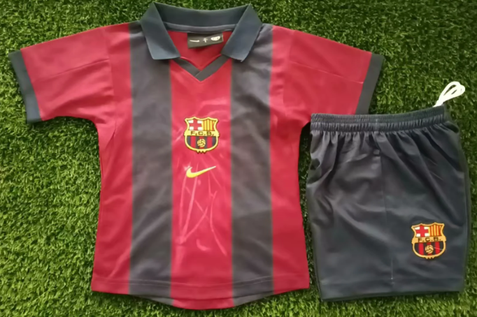 2025 2026 Barcelona  jersey Home and away kids kit 25 26 Barcelona soccer jersey 10-20 days. It will arrive in your country
