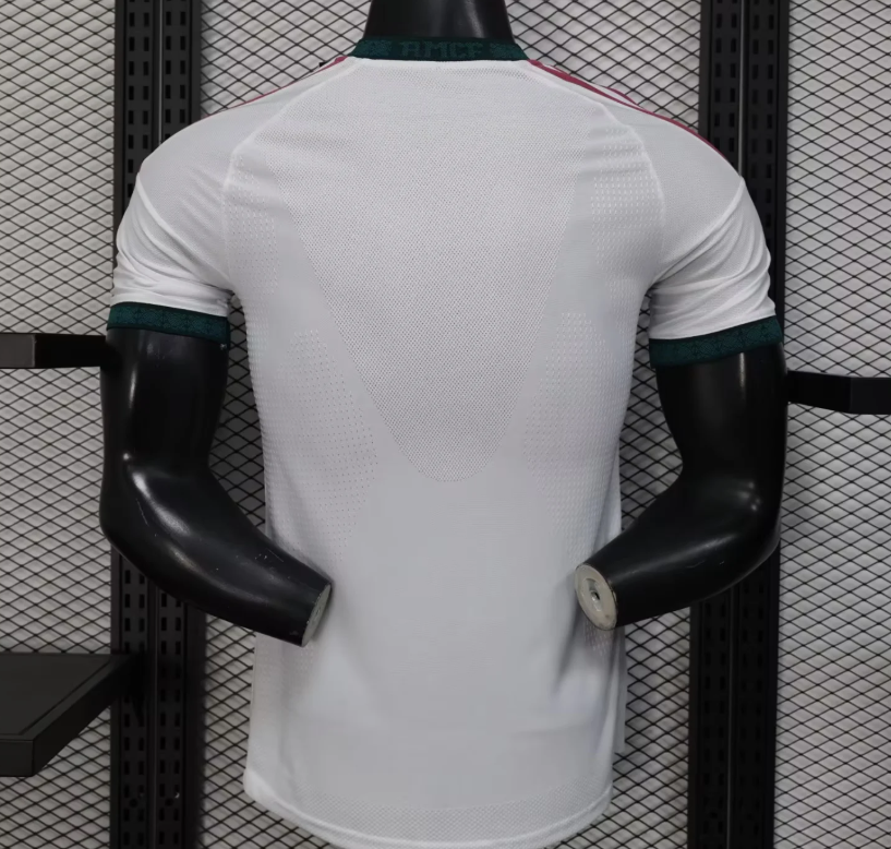 26 27 Real Madrid Player edition jersey Home and away New adult  26 27 Real Madrid soccer jersey 10-18 days. It will arrive in your country