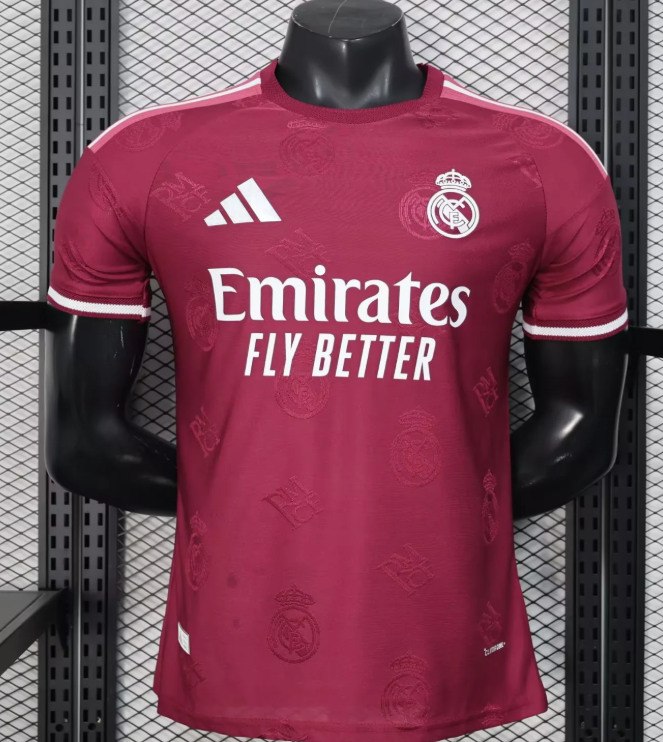 26 27 Real Madrid Player edition jersey Home and away New adult  26 27 Real Madrid soccer jersey 10-18 days. It will arrive in your country