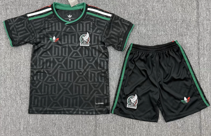 New 26 27 Mexico World Cup jersey adult kit kids kit Home and away 2026 2027 Mexico World Cup soccer jersey 10-18 days. It will arrive in your country