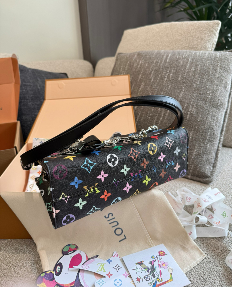 LV Onthego | Subtle Art, Premium Gear for Commuters!