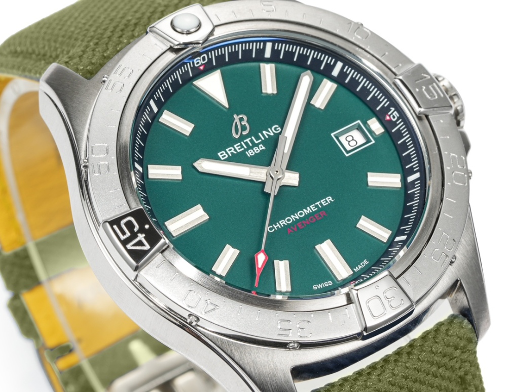 BREITLING Vengeful Hero Series Model
