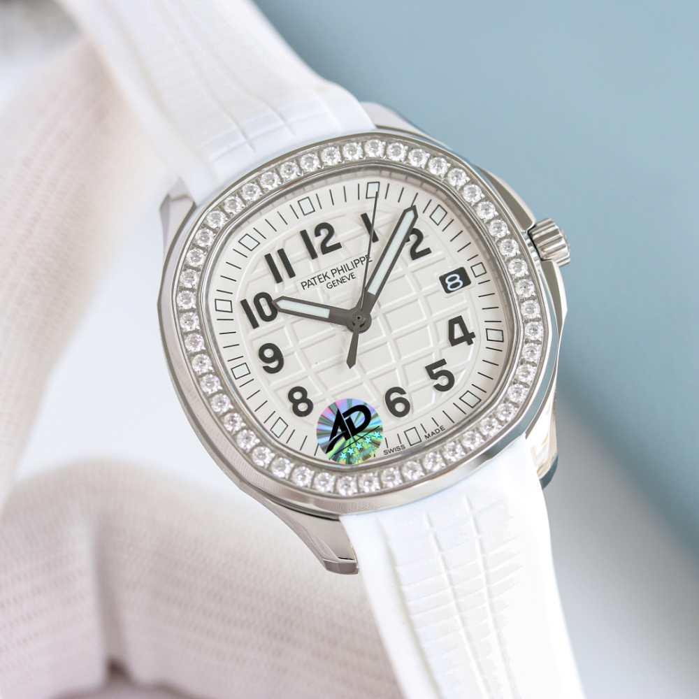 Patek Philippe Aquanaut Luce Wristwatch，Eternal Matt White