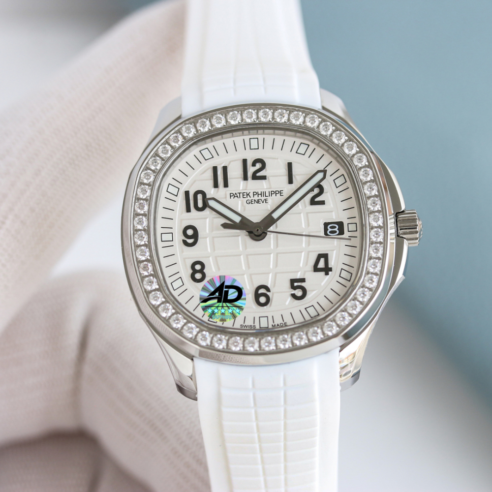 Patek Philippe Aquanaut Luce Wristwatch，Eternal Matt White
