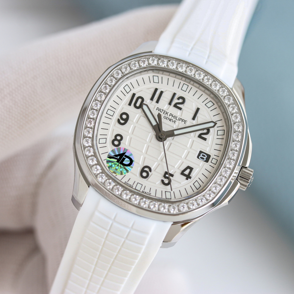 Patek Philippe Aquanaut Luce Wristwatch，Eternal Matt White