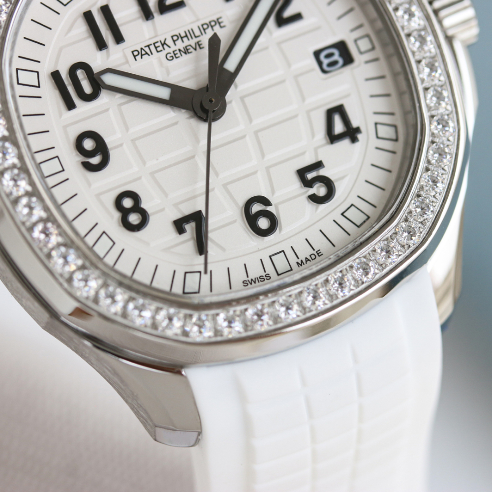 Patek Philippe Aquanaut Luce Wristwatch，Eternal Matt White