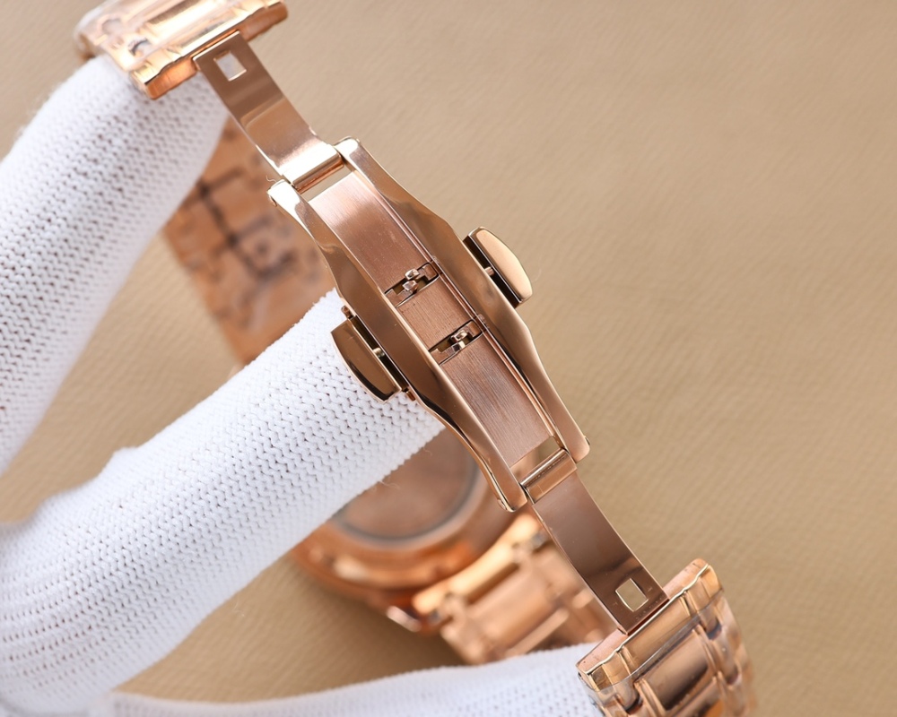 Omega, the latest business watch model, with high-end quality.