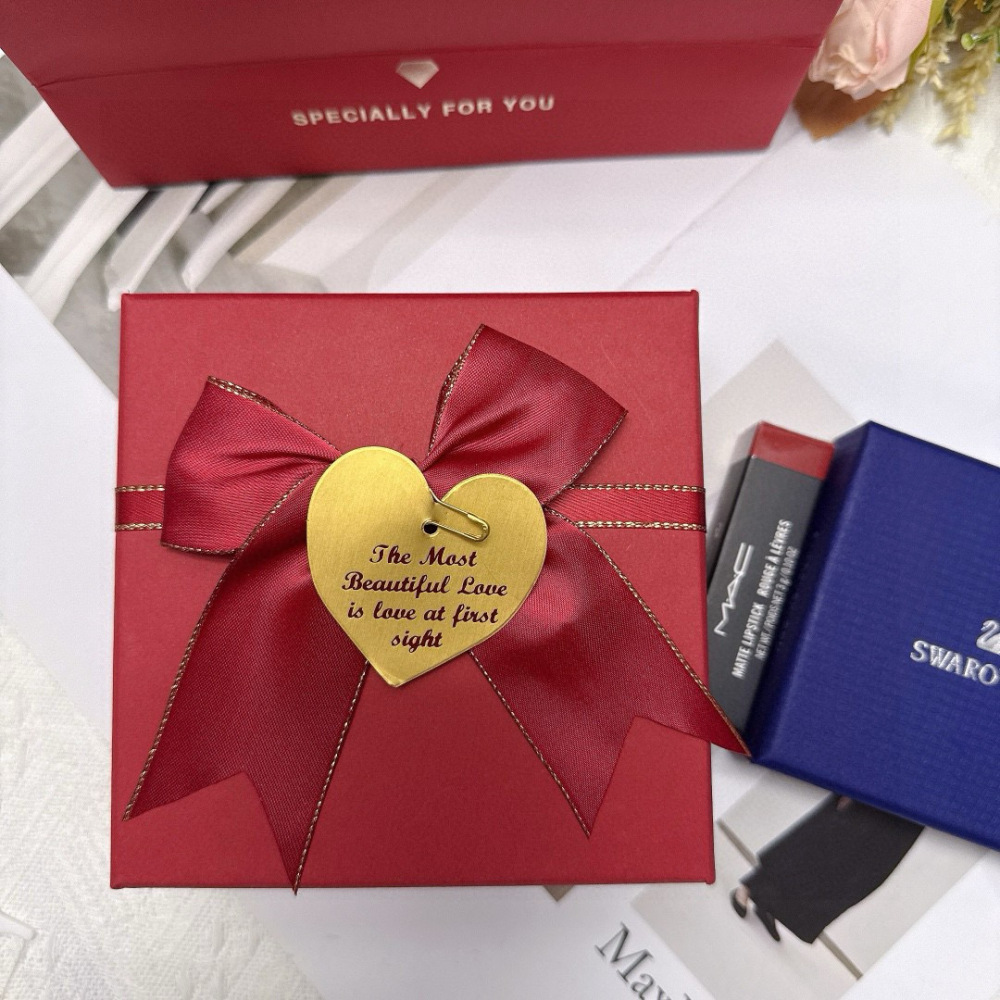 Swarovski Black Swan Gift Box
