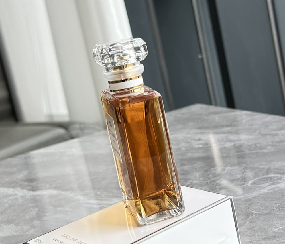 Chanel No. 5 perfume
